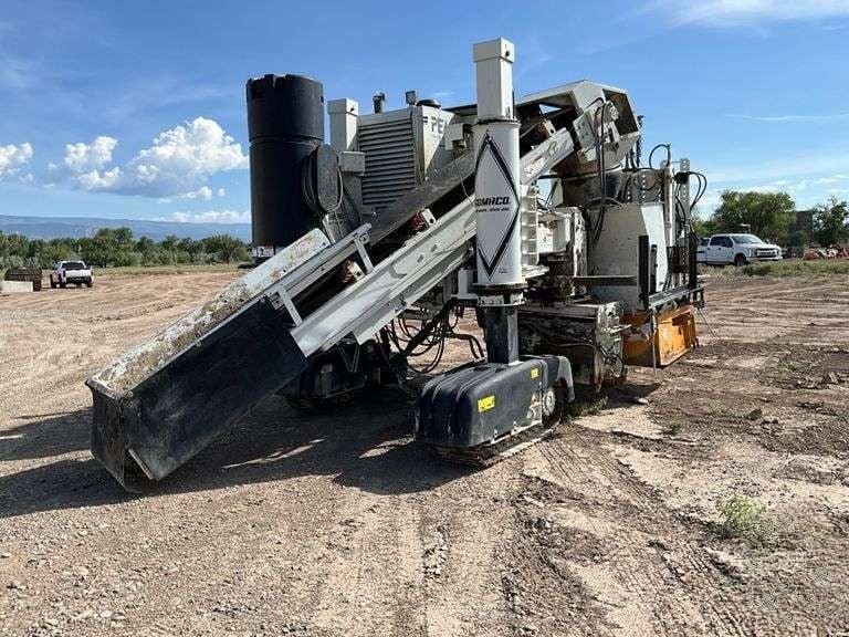 2001 GOMACO GT3600 CURB & GUTTER MACHINE CURB MACHINE