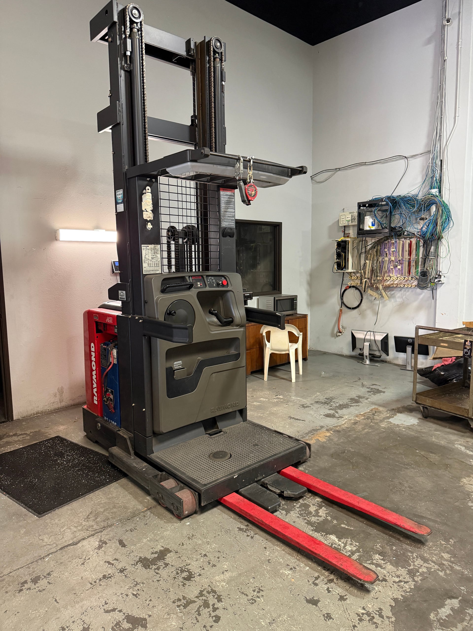 2019 Raymond #550-OPC30TT, 3,000-Lb. Electric Stand Up Forklift