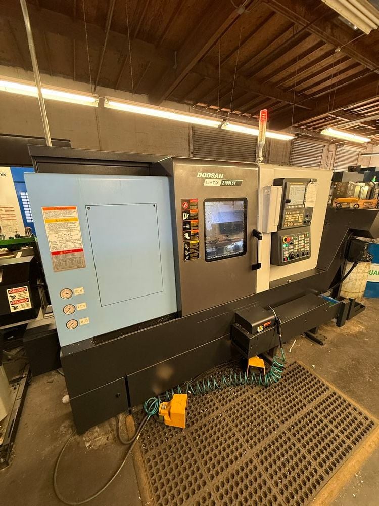 2018 Doosan Lynx 2100LSYB, CNC Lathe w/ ATS MD-565 Barfeed