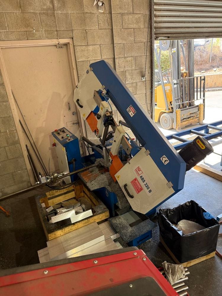 2022 Knuth ABS 320 B, 13" x 8" Automatic Horizontal Band Saw